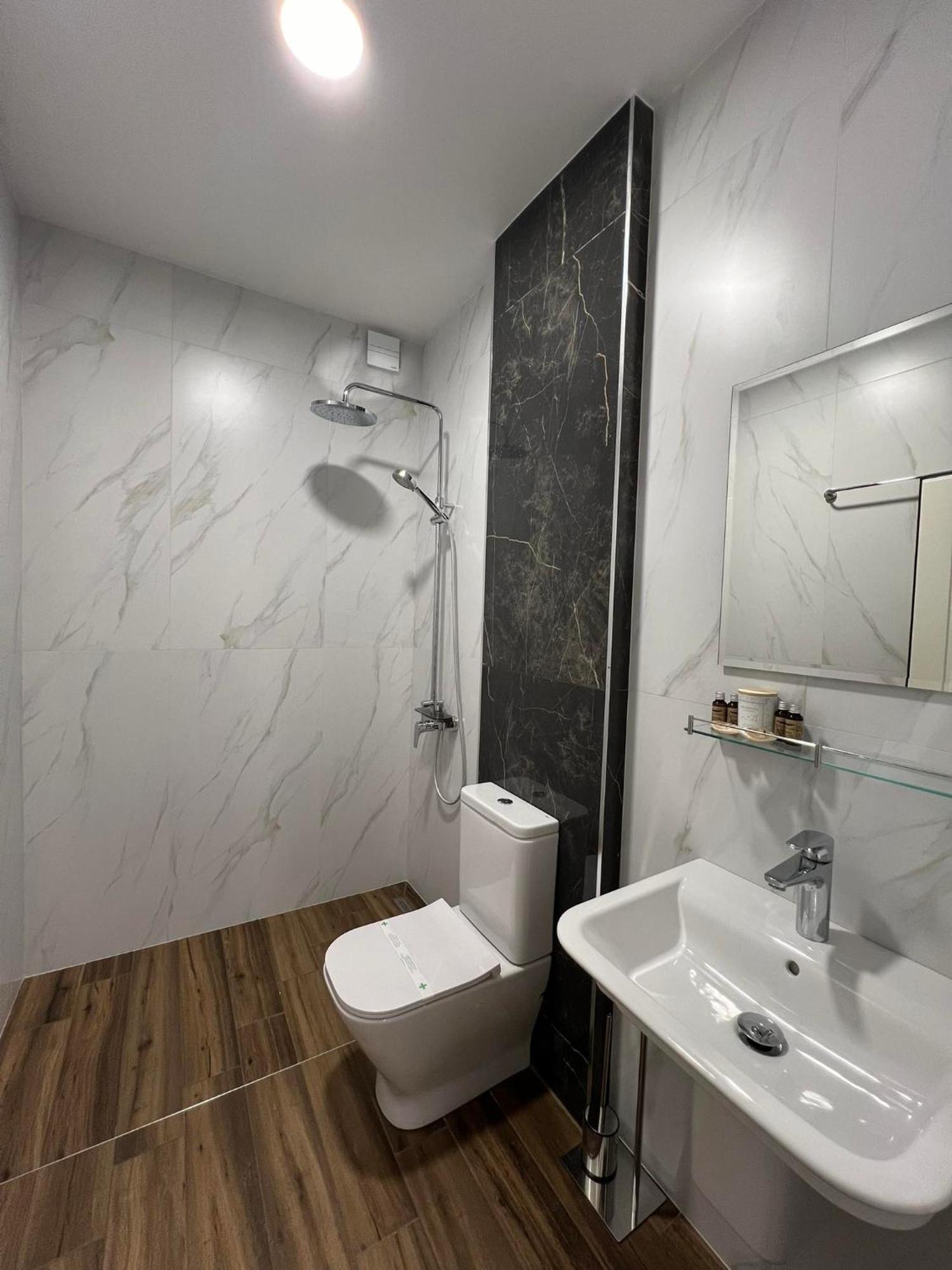 Хотел Vip Apart House Плевна Экстерьер фото