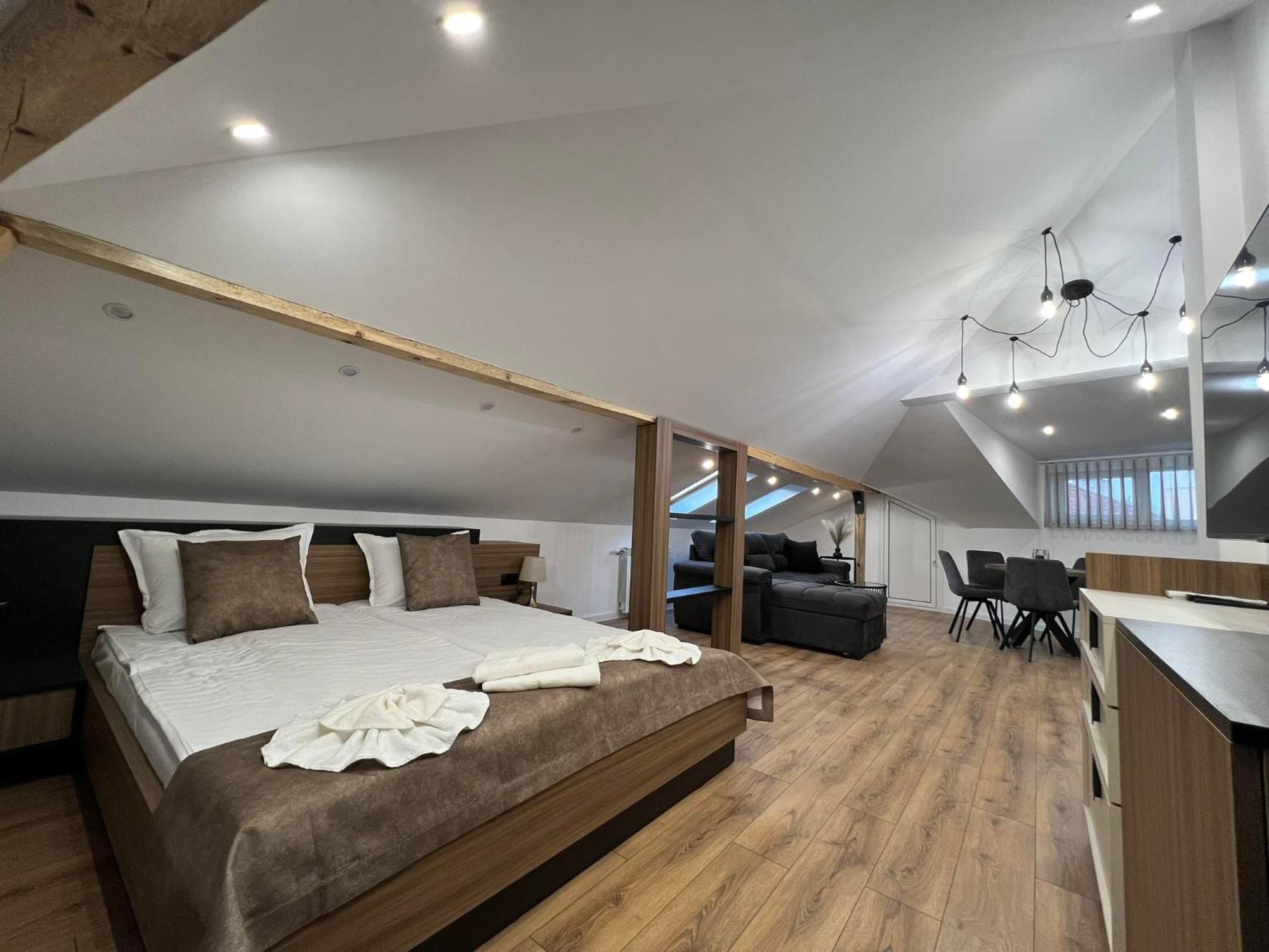 Хотел Vip Apart House Плевна Экстерьер фото