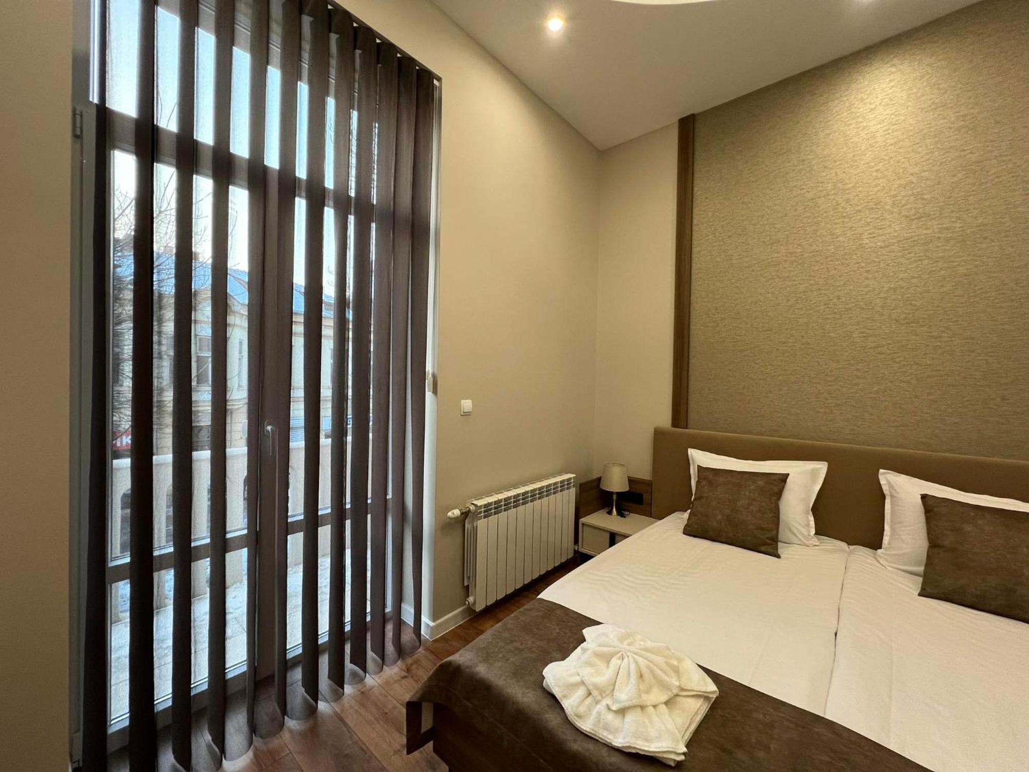 Хотел Vip Apart House Плевна Экстерьер фото